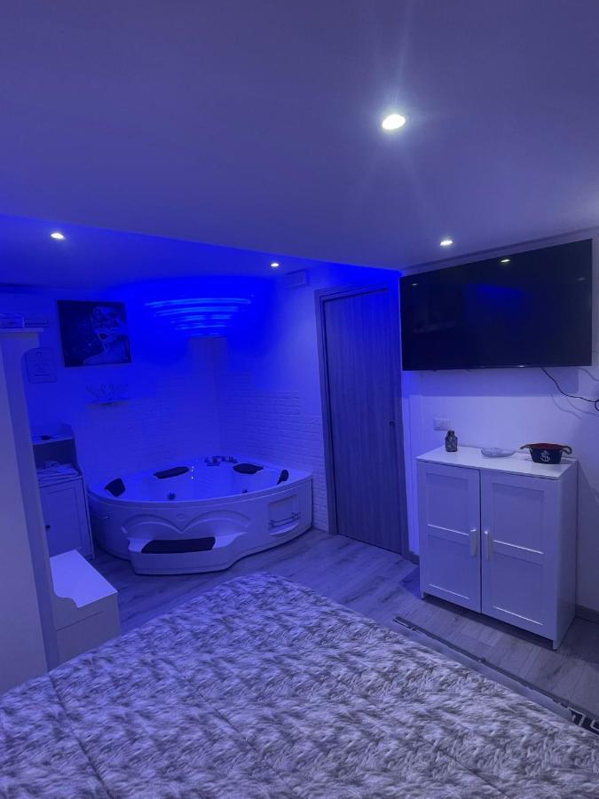 Maison Rinaldi Srl Барі Екстер'єр фото